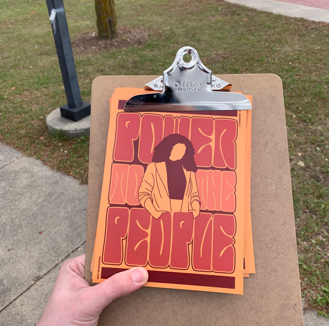 Polls close in 6 hours here in Des Moines and I’m knocking doors for a candidate I believe in - <a href="/Indira4DSM/">Indira ✨ Des Moines' Ward 1 Representative ✨</a>! 

Join Indira’s campaign for the FINAL canvass launch @ 5pm at Evelyn K Davis park for the final GOTV push!