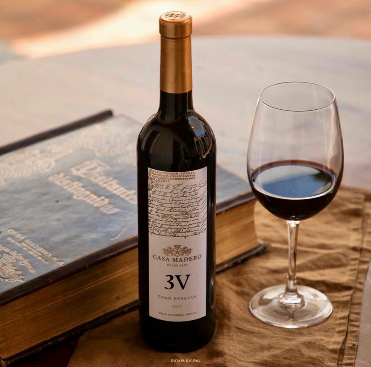 mrikelme's tweet photo. 🍷 Vinos de #Coahuila reciben el galardón de oro 🥇en el Sélections Mondiales des Vins Canadá 🇨🇦. https://t.co/MTm8Fwvql4