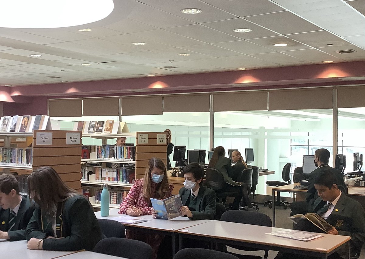 StMungos_Eng's tweet photo. Our amazing pupils in the library today working with our peer mentors on their Accelerated Reader programme 📖❤️ #readingcommunity #edutwitter #stmungosliteracy @StMungosFalkirk @fairgamestmu https://t.co/1KwOyyijpU