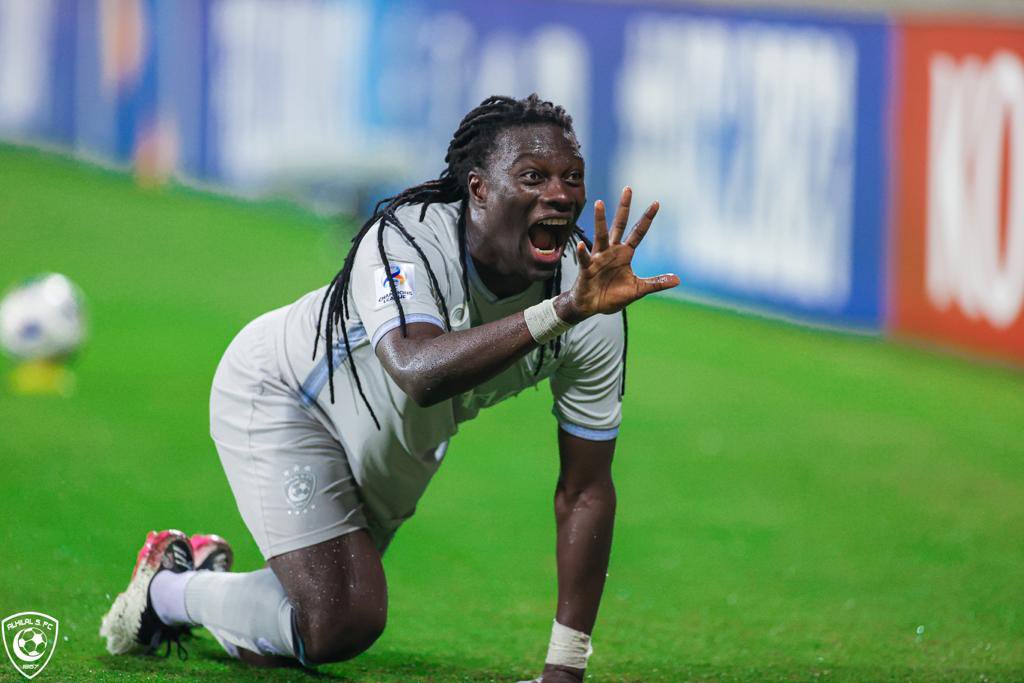 BafGomis's tweet photo. I was born as a Lion, then became the Lion Prince and now I am the King of My Jungle 🌍🌳🦁👑 https://t.co/9zLWxpaRCU