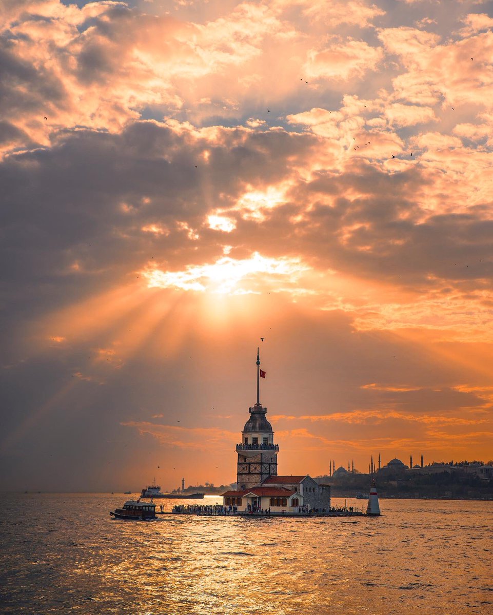 Yalnızlık tek başınayken güzeldir, 2 kişilik yalnızlık ise elemdir..