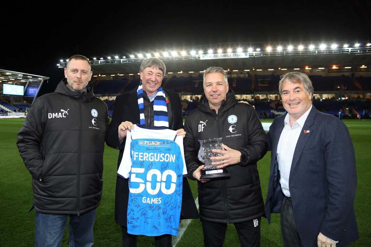 Peterborough United (@theposh) on Twitter photo 📸 Ahead of Darren Ferguson's 5⃣0⃣0⃣th game in charge of Posh, Co-Owners <a href="/DMAC102/">Darragh MacAnthony</a>, @JasonDavidNeale & <a href="/rstposh/">r stewart thompson</a> presented him with a special decanter to mark the occasion.
#pufc 📸 Ahead of Darren Ferguson's 5⃣0⃣0⃣th game in charge of Posh, Co-Owners <a href="/DMAC102/">Darragh MacAnthony</a>, @JasonDavidNeale & <a href="/rstposh/">r stewart thompson</a> presented him with a special decanter to mark the occasion.
#pufc