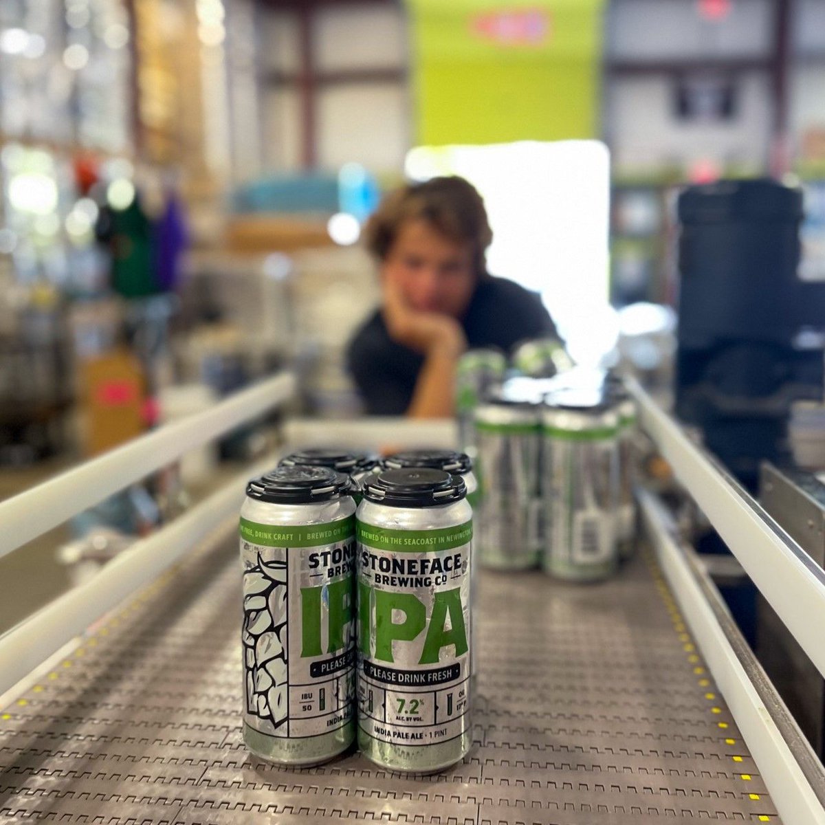 StonefaceBrew's tweet photo. daily reminder: you deserve a beer 🍻
#freshIPA #drinklocal https://t.co/7HL0Zdaue7