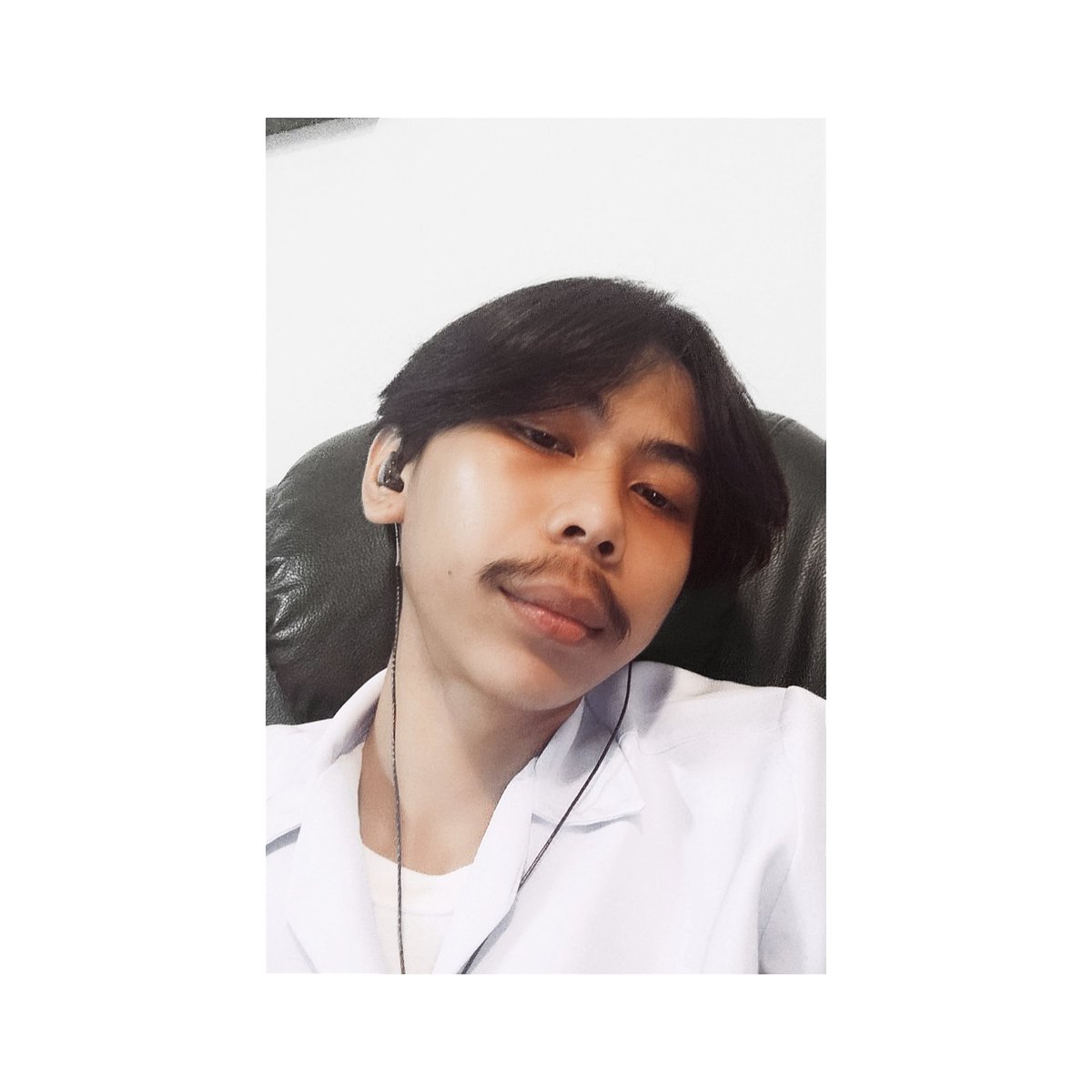 Skunk69's tweet photo. 🌑🌑 https://t.co/ntO4WiECuG