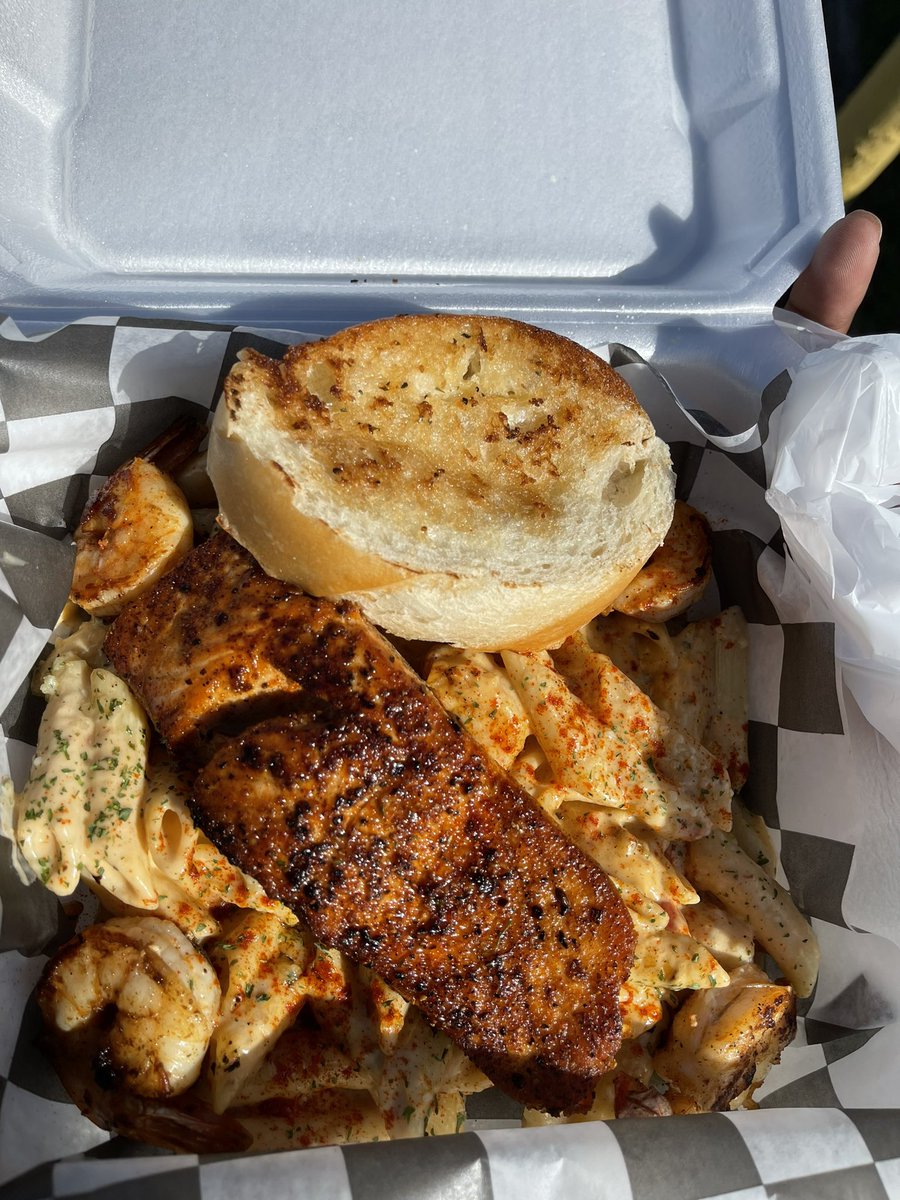 TreJan_'s tweet photo. Plate not making it home 🥙 https://t.co/30VWHqYQIV