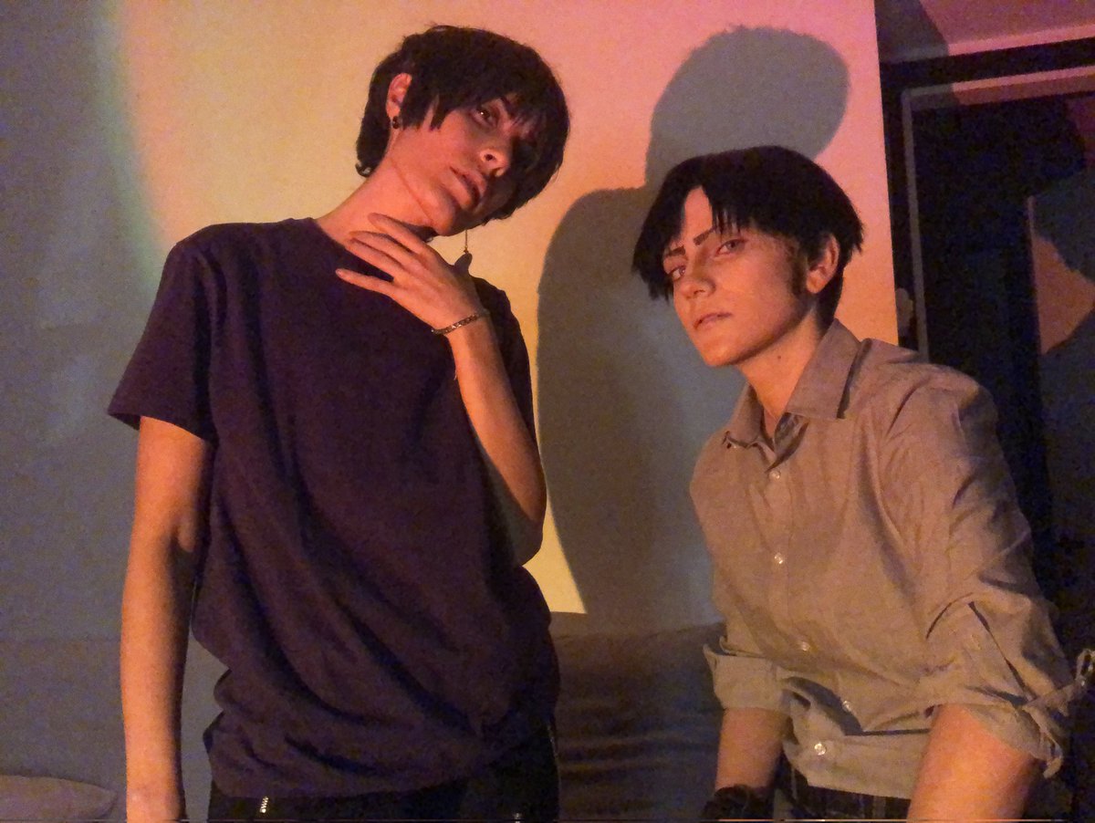 MiikHyDeafening's tweet photo. I really really tollerate you a lot ❣ #erenjaeger #riren #ereri #leviackerman #rirencosplay #rivaere #リヴァエレ #aot #snk https://t.co/g3nQecgKtr
