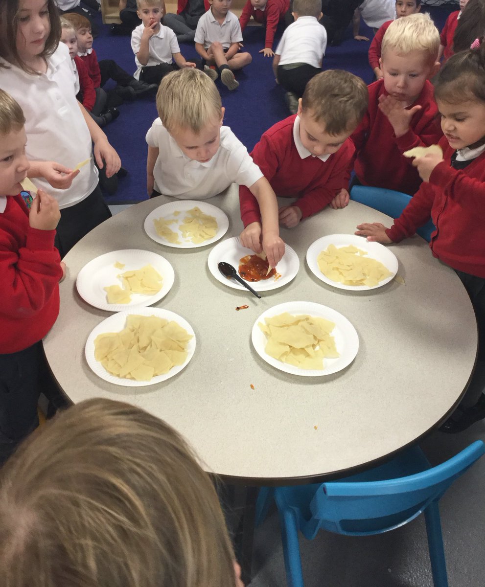 MD_Class1's tweet photo. Reception and @MD_Nursery are learning all about Diwali this week. We read and watched the story of Rama and Sita. Afterwards we tried some Indian snacks, nan breads and poppadoms! The children even tried some mango chutney! @MD_MrsThompson #MDTopic https://t.co/cQvjZYl5kW