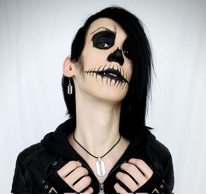Rawr Haloween pictures on my OF! https://t.co/c9dqlsc7jn<a href="/tag/apclips"class="tags"><span>#apclips</span></a>