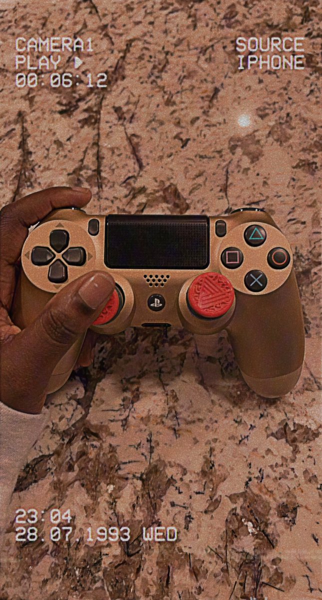 JennsGaming3's tweet photo. Ready to takeover Vanguard with my new Vanguard thumbsticks! Don’t forget to use code “JENN” you won’t regret it 🚀😈#Kontroller #KFVanguard #KFCreator https://t.co/ONtTCbwzGq