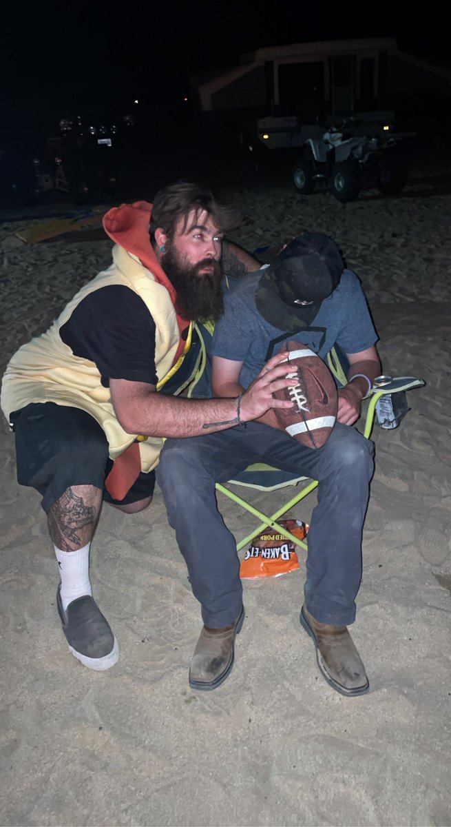 ryanlaurey's tweet photo. It was a good weekend 😂💀 https://t.co/tGhlx6h3Y8