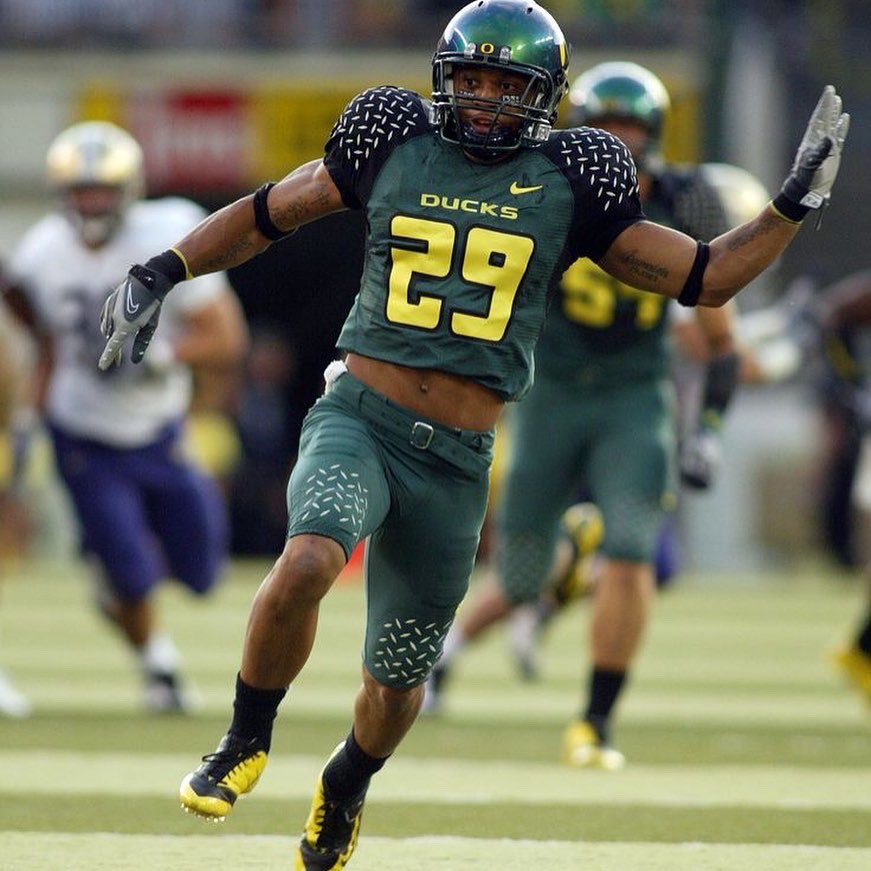 iu_customs's tweet photo. Modern ‘2007 Oregon Ducks’ Jerseys Pt.2 #ScoDucks #beatUW https://t.co/NvTsZDiDkd
