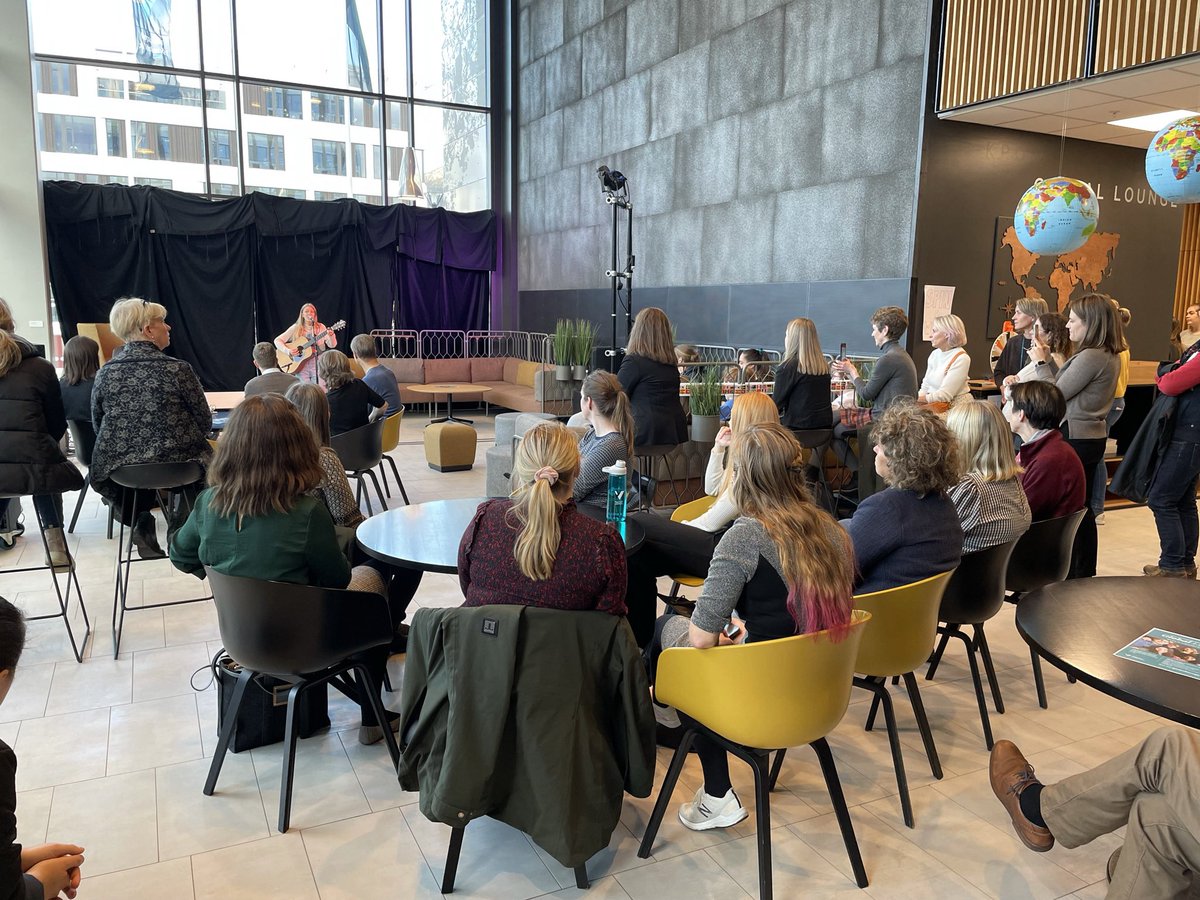 A wonderful day. Yesterday we opened #globallounge at our 5 campuses. Global Lounge is an activity space which contributes to internationalization at home and to inspire local students to discover the world through @hvl_no exchange programs around the world.@stvl_no  @AGNaustdal