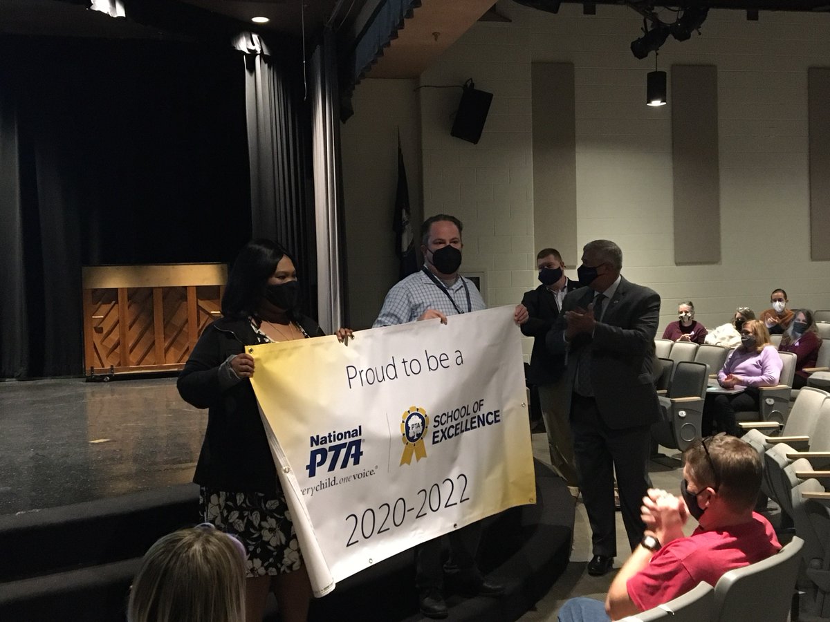 Thank you Mr. Harter, Dr. Daugherty, Ben Pearson-Nelson, and our PTSA President Vernise Freeman for coming to BBMS today to help us celebrate our National PTA School of Excellence Award! We are so fortunate to have such an amazing PTSA! #BBMSBearLife #oneCCPS