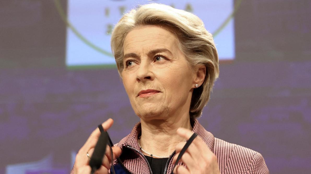 lesoir's tweet photo. Ursula von der Leyen prend un avion privé pour un trajet de 50 kilomètres https://t.co/9VztCdvwvH https://t.co/QUDupRP4JQ
