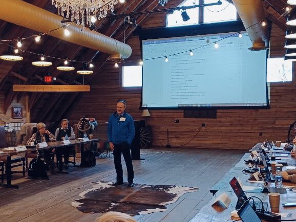 parodi_shirley's tweet photo. We are honored to have so many thought leaders in Healthcare Technology together in one space discussing the most relevant topics to the industry at this year’s #HC2HC Executive Briefing. @Lee_MD_IT @_artisight #wearesirius https://t.co/anjAaroURd