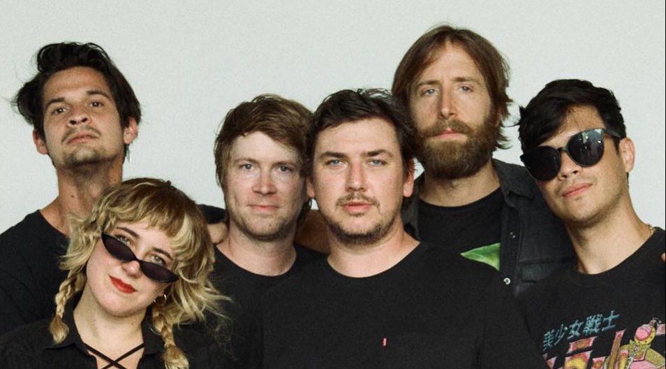 Fijn album, die nieuwe van Susto: gobsmag.nl/de-levenslesse…

Rijk georkestreerde, psychedelische alternatieve country en krachtige, eerlijke teksten over van Het Leven. "Life is suffering/ But love and family/ Make hard work in the hot sun/ Okay when the day is done. "