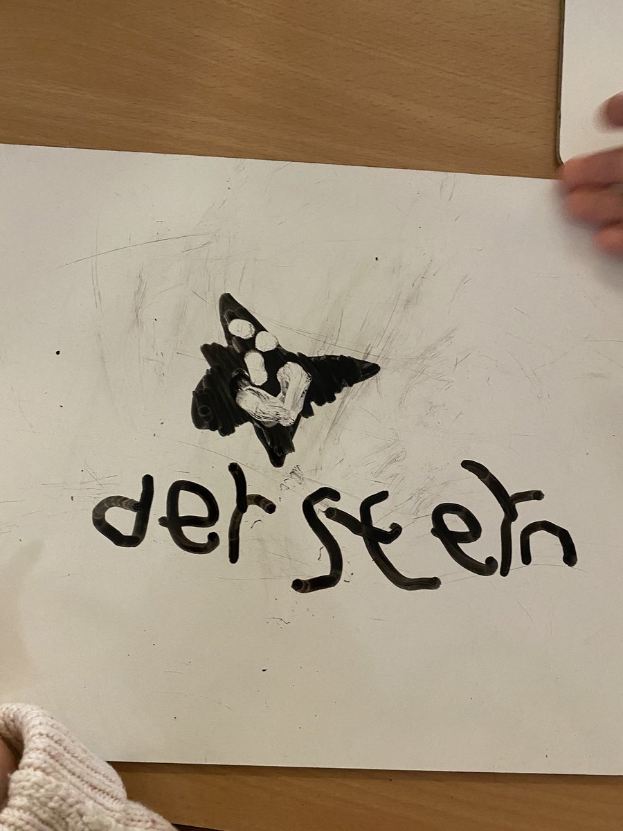 alexandragoliva's tweet photo. Planing out our collaborative Räbeliechtli designs in EY2 this morning! We explored shapes and symbols that represent the celebration of light in our community! ⭐️🐱🎄🕯@ISZL #German #LanguagePlay #LanguageLearning #ISZLEarlyYears https://t.co/eIJTJfrAbV