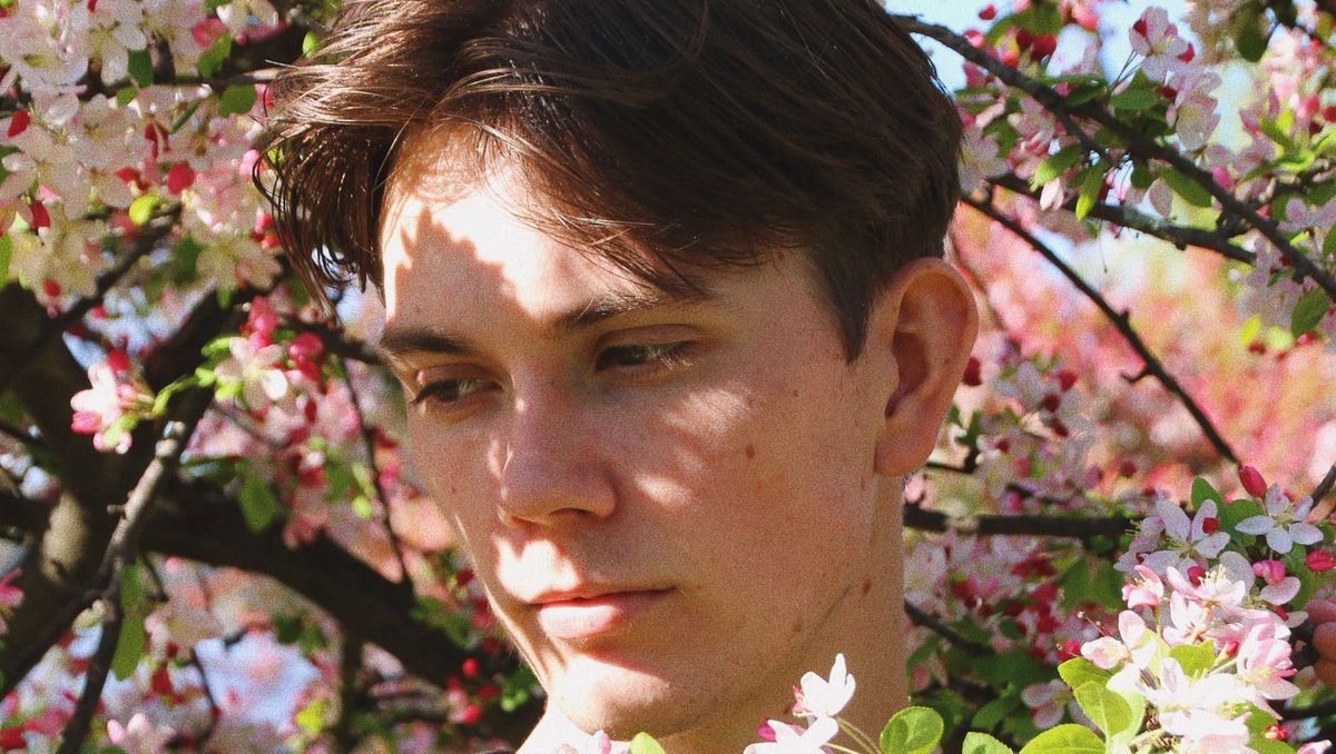 wearegoingsolo's tweet photo. Australian newcomer @skarmamusic has teamed up @thisisquails for dance-tinged new track "Saturate". 

https://t.co/Z9broZCbY9 https://t.co/Ny0HVxQAim