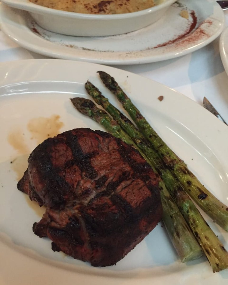 OmahaPrime's tweet photo. Whether it was our online menu or the smell of our amazing dishes, everyone has a reason they visited for the first time! What first brought you through our doors? #OmahaPrime #ChopHouse #NYStyleChopHouse #NYCStyleSteak #Steakhouse #OmahaEats #OmahaFoodie https://t.co/KwdxjHhf5a