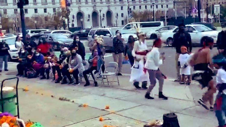 TheCoalitionSF's tweet photo. We circled City Hall in memory of the  mothers and parents who have lost their lives to domestic violence, their children to homelessness, and the COVID-19 pandemic. https://t.co/LaqONfvPiM