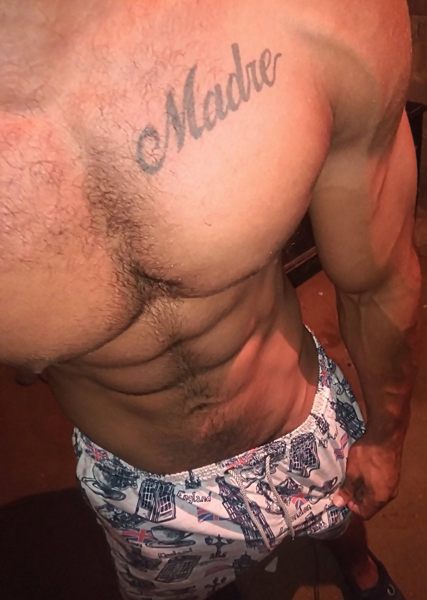 Gabriel222001's tweet photo. Mi onlyfans ��🍆💦⤵️
https://t.co/7FG3eugsdR https://t.co/WkhrnbSuFw