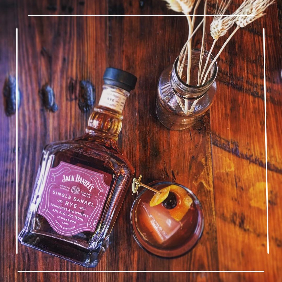 Rye whiskey from Jack Daniel's! Their first new grain recipe in 150 years is a tasty rye, made with 70% rye, 18% corn and 12% malted barley.

What’s more? This rye is drawn from single barrel.

Visit now our website and find the bottle for you!
vendomes.com