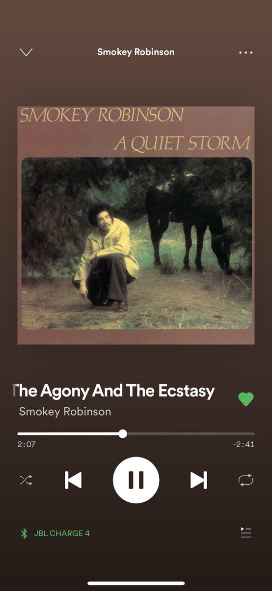 emerism_'s tweet photo. It’s a Smokey Robinson and laundry type of day https://t.co/qXh9Z1UoVp