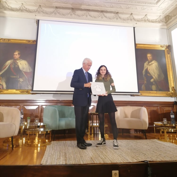 WomenInTechOrg's tweet image. Selin Alara Ornek from Turkey is the big winner of the Aspiring Teen Award category! 🎉❤️ Congratulations Selin! #weareallunique