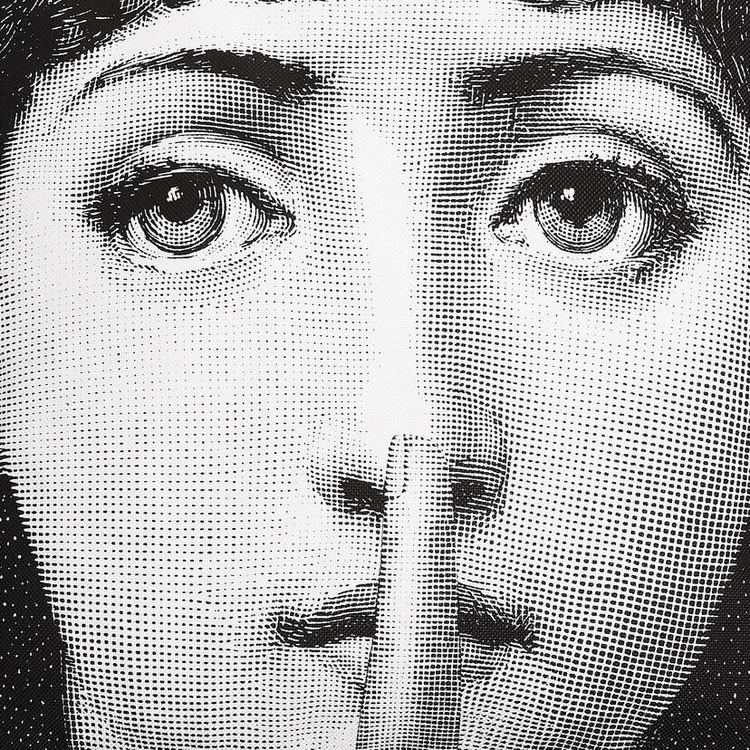 Bien choisir son moment et se taire. 
Beckett

(Fornasetti)