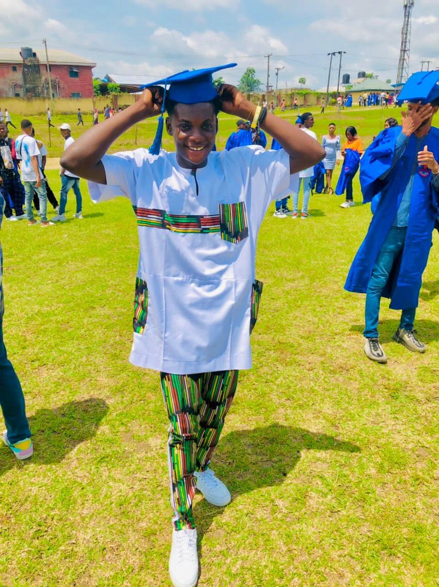 ChiStemToysInc1's tweet photo. Today we would like to give recognition once again to Wisdom, one of our scholarship holders. Through  Chi Stem Toys Foundation he was able to pay off his university fees and officially become a  college student.
-------------------
To Support: 
https://t.co/7AKaLBP1JO https://t.co/llnlhIibOk