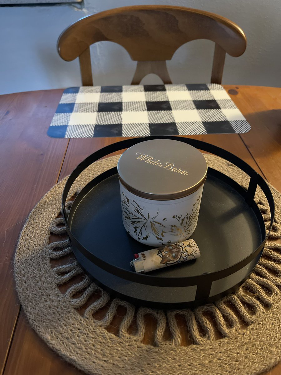 BYouTfulBoulder's tweet photo. Couple of items of finish work to be done, but itโs beginning to look a little #farmhousefabulous in this townhouse. I am so ready for #TrixieTime!!! ๐๐ฅ๐๐ฅง๐ธ@WhiteBarnCandle #biclighter @BHGLiveBetter @potterybarn https://t.co/SYfQuk2SC4