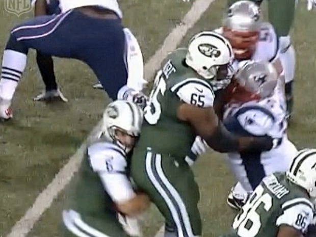 sarbour's tweet photo. Est-ce que ça veut dire qu'on ne pourra plus faire de jokes pour se moquer des Jets ça ??
#buttfumble
#thatcouldbeaproblem https://t.co/EUZp4YqgUn