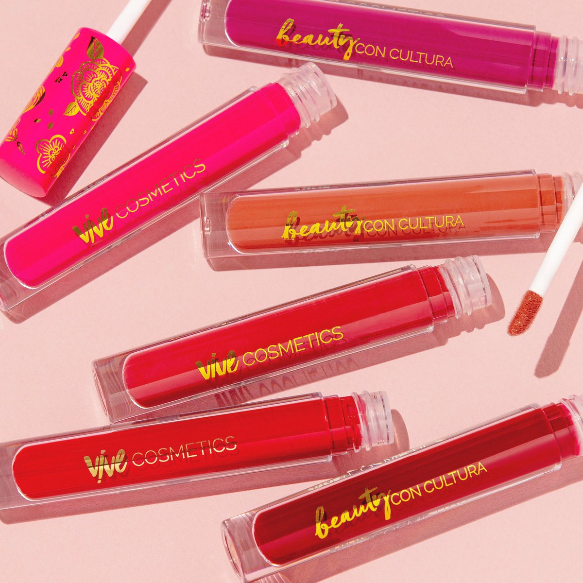 ViveCosmetics's tweet image. Que Matte Liquid Lipsticks on deck!😍✨What is your favorite shade? 💄 

- - - 
#vivecosmetics #latinaowned #quematte #latinabeautybrand #bipoc #biwocbusiness