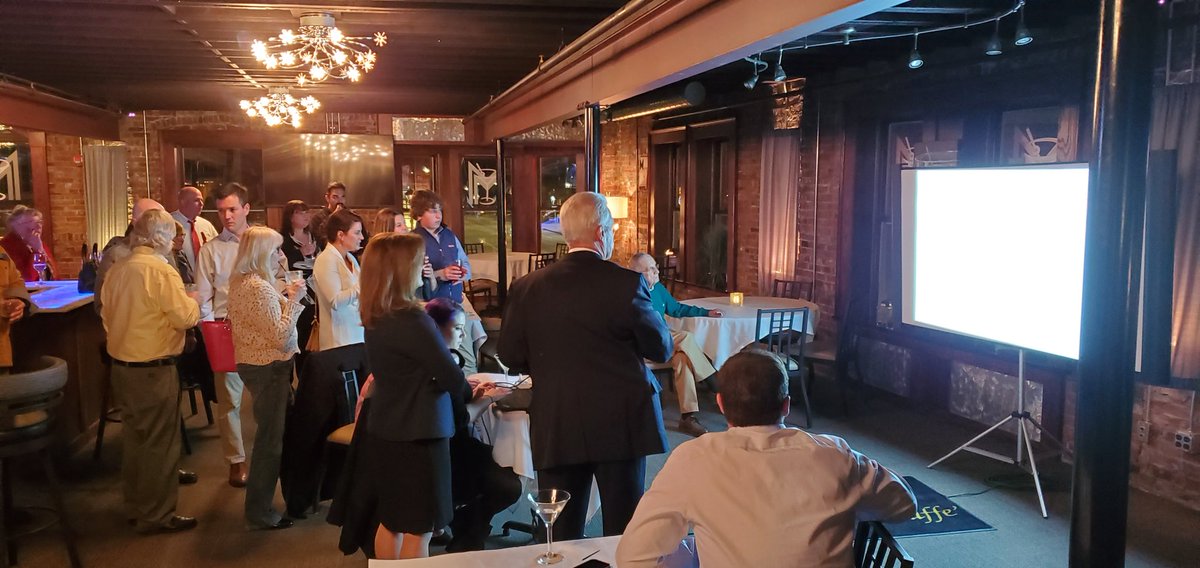 farrellj329's tweet photo. Up the road at Mangia, the local Republican candidates are starting to track results. https://t.co/E5VNvkJL2w
