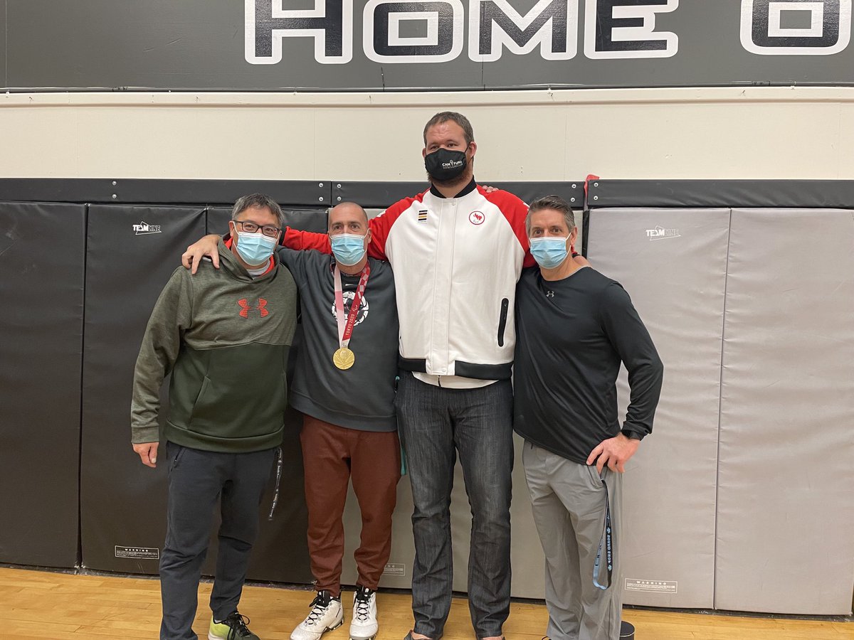 DKomarniski's tweet photo. Strained my neck today keeping my head upright w the weight of Greg Stewart’s Olympic Gold Medal around it. #kamloops #southkamtitans https://t.co/DajUKkm1Wj