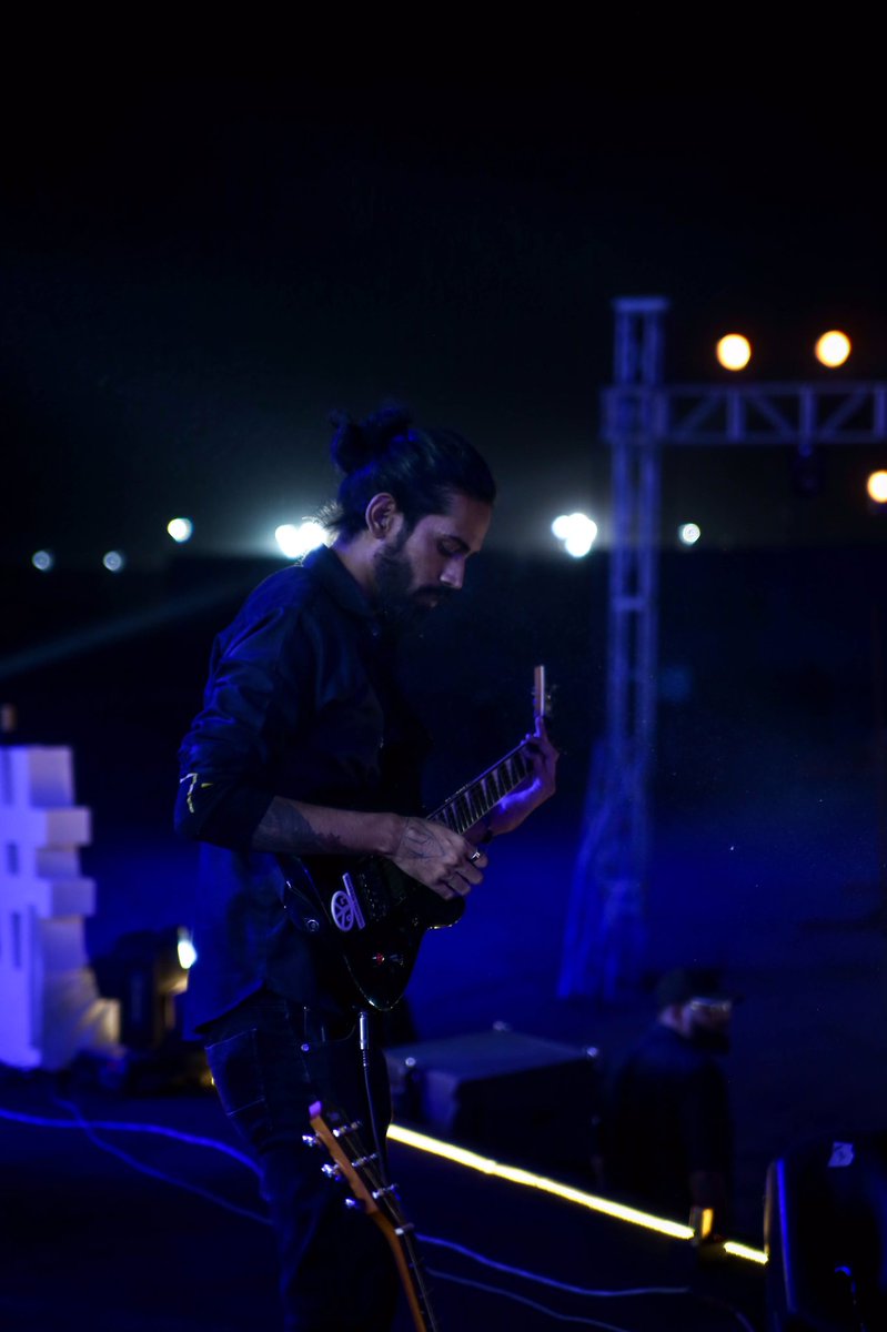 wilfredclint0n's tweet photo. It was a great performance at Gohar Villas.
.
#WilfredClintonOfficial #guitarist #performer #gig #live #concert #performance #goharvillas #harjaga #atifaslam #ahmedjhanzeb #alinaveed #teamAlinaveed #natashabaig #musician #artist #sceneon https://t.co/2qTHXJo04o