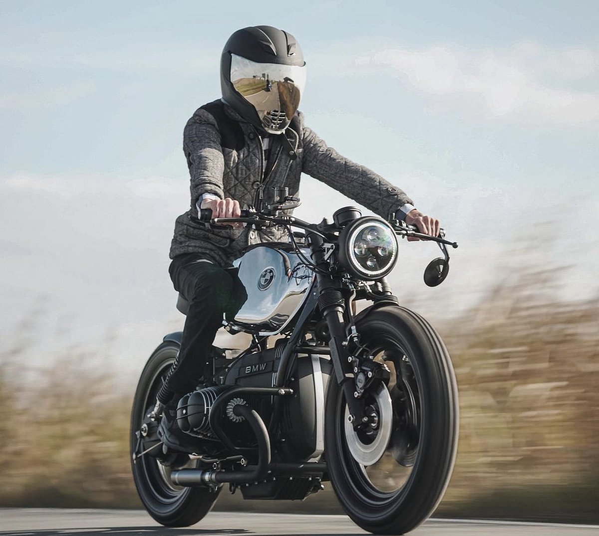 Keep on keeping on @garage12motors with this beauty of a bike...
•
•
🏍️ : @garage12motors 📸 : <a href="/stavrography/">stavro</a> #icon1000 #onepossiblefuture #Airflite #RSTShield #iconhelmet #bmwcustom