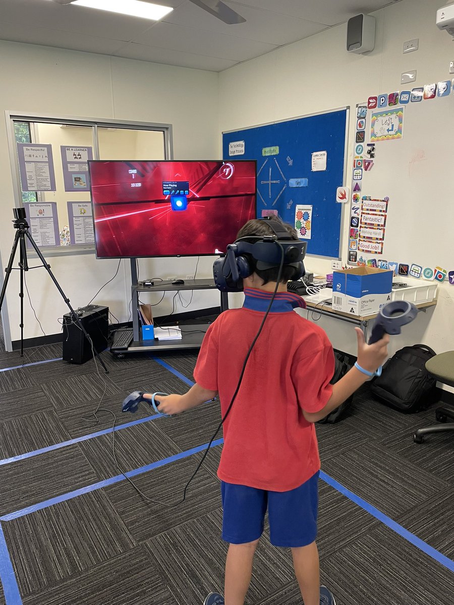 ApptiveLL's tweet photo. A bit of fun today in Coding Club, thanks to one of our local high schools.  Beat Sabre with VR headsets! #edtech https://t.co/cBbrBOJ526