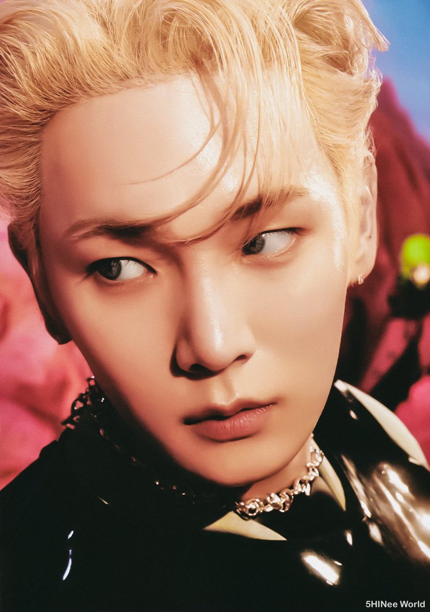 supernoona_TM's tweet photo. [SCAN] SHINee KEY ~ [BAD LOVE] 1st Mini Album ~ Photobook B version [BOX SET VERSION] thread #SHINee #샤이니 #Key #키 #KEY_BADLOVE 

PHOTO ALBUM 👉🏻 https://t.co/auep9hZgvp https://t.co/J4ka0C9xd7