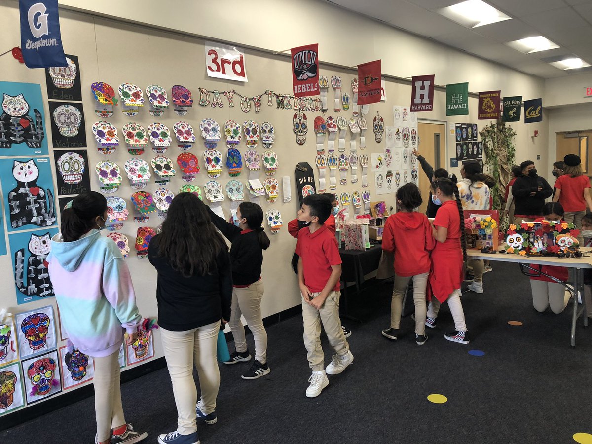 Raquel47's tweet photo. @RorimerRoyals Dia de los muertos celebration was a success! The students learned so much from the projects! #RorimerDualProgram #WeAreRUSD #DiaDeMuertos https://t.co/jaQf51cBzc