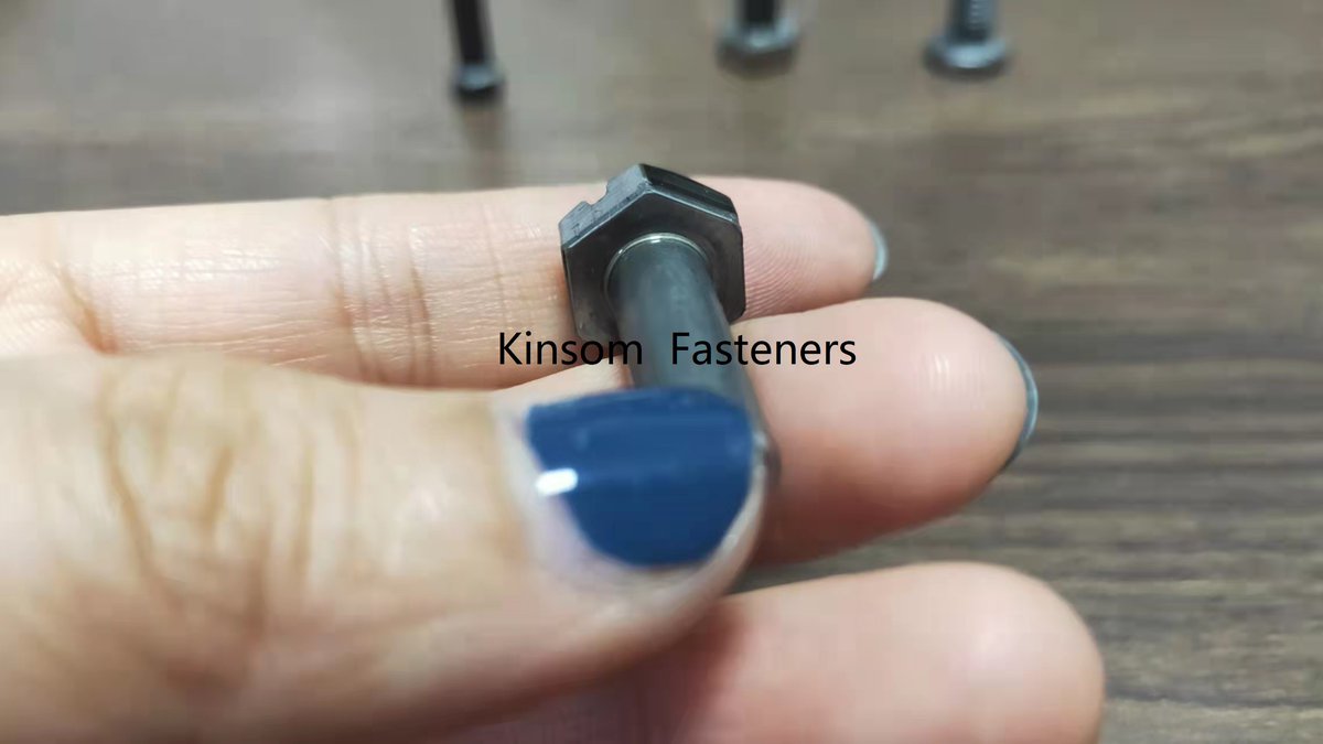KSpecialFasten's tweet photo. Which way you reach for  hex head #bolt with sharp side? Just ask for your current supplier or turn to Kinsom,we will evaluate and give the suggestions to you. Do you know How many cost you can save if you use by #forging way not #machining ? Share your comments 🙂Let's talk more https://t.co/dL0U3hpTM8