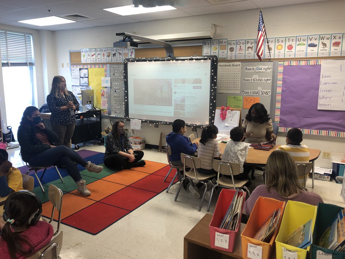 ApWmes's tweet image. Today at WMES, the kindergarten and grade 1 teams observed model lessons during a literacy lab site with our Lavinia partner. #WMES #wolvesatwork @BSimonMCPS @FranAvilaMil1er
