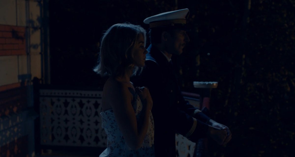 JackOCine's tweet photo. Sa volonté de ressusciter une certaine forme de cinéma fantastique lui fait prendre quelques tournures kitsch. Reste que #MesseBasse, malgré ses maladresses de premier film, est une proposition pertinente dans le paysage français, dont l'onirisme succinct est bienvenu. https://t.co/8GK12EMyJy