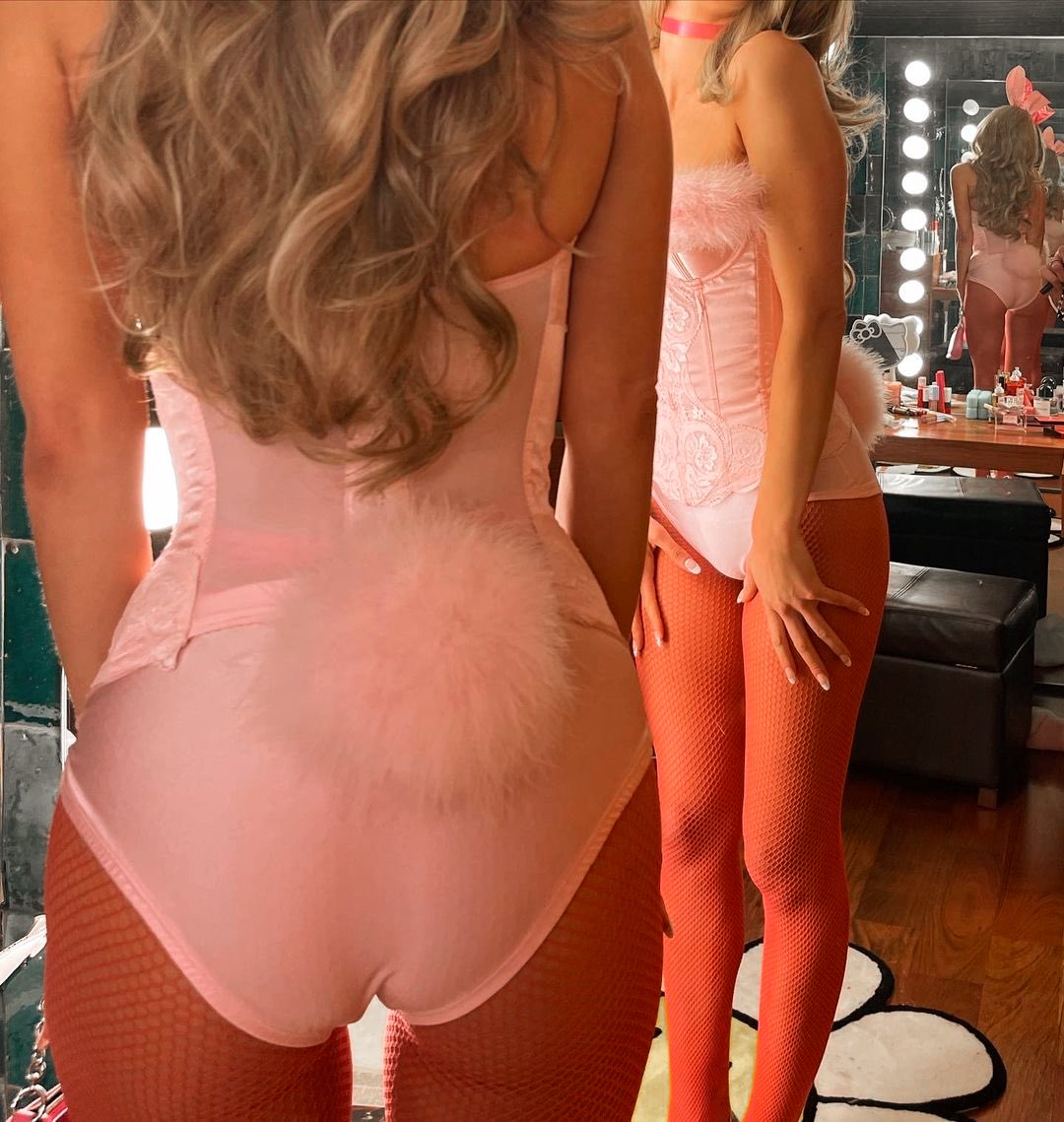 ⠀ 

ㅤ     ⠀⠀ ⠀⠀ bent  the  whole
ㅤ     ⠀⠀ ⠀ ⠀world  over  and
ㅤ     ⠀⠀ ⠀ ⠀said “𝐬𝐩𝐚𝐧𝐤 𝐲𝐨𝐮
ㅤ     ⠀⠀ ⠀ ⠀very much”. 

ㅤㅤ