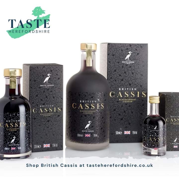 THerefordshire's tweet photo. The perfect gift this Christmas! π
@WhiteHeron1876 fruit-growing expertise coupled with the techniques of traditional wine-makers give #BritishCassis itβs uniquely sultry profile.
Their range of boxed liqueurs make a lovely gift! πΈπ
https://t.co/nOPcjIs09s https://t.co/50DKd0wgnt