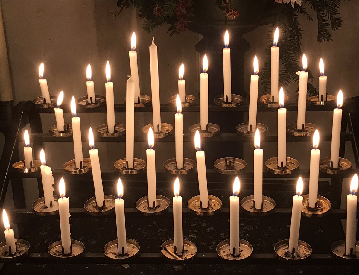 JulieGittoes's tweet photo. #AllSouls so many remembered by name in love and prayer. Among them: Chris, Ian, Dan, John, Sarah, David & Lawson #RestEternal #Requiem requiem aeternam dona eis domine https://t.co/bI9nkeX1f3