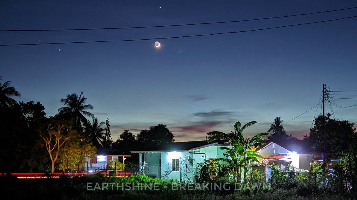 mchorror's tweet photo. As dawn breaks, the crescent and the earthshine is so beautiful. Shot by Poco X3 NFC.
#DarkSkyMalaysia #SabahDarkSkies #Astrophotography #LokalBah #MadeInPapar #NorthBorneo #StargazingInSabah #Xiaomi #Poco #X3NFC https://t.co/mkQyzizQOg