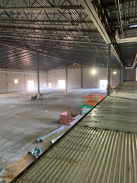 SportsInteriors's tweet photo. We are very excited to share photos of our recently completed installation at the Sunpro Tennis & Pickleball Club in Springville, UT. Click here to learn more: https://t.co/HPl07FEdK2
#sunprotennis #tennis #indoortennis #USTA #UT #LEDLighting #linersystem https://t.co/FkO8QdDUQn