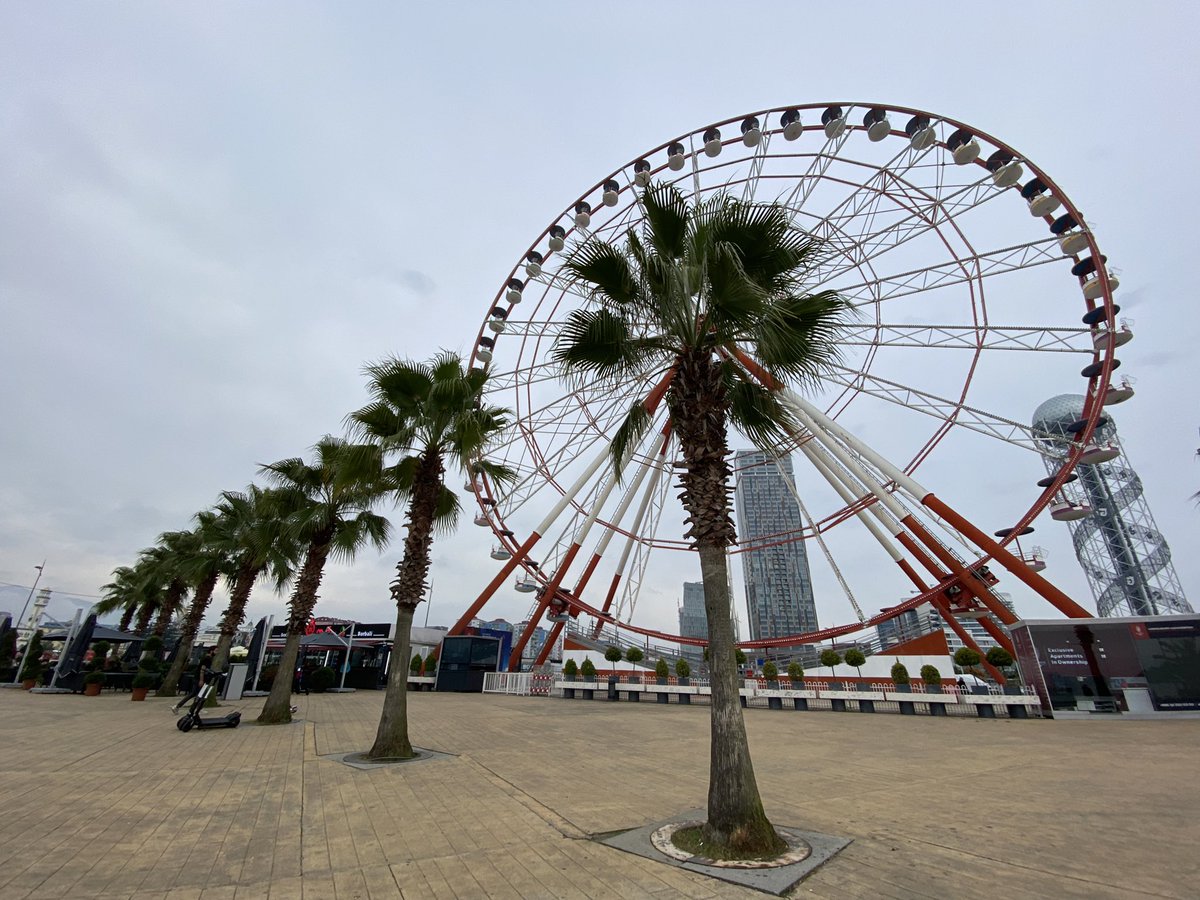yaloyots's tweet photo. Hello my dear friends and future participants of #WCDC2022. I want to share with you my lovely places in Georgia. And we begin in Batumi. Let’s walking together! And we start near Ali &amp; Nino. The famous composition in this town. https://t.co/saqqFD6wwf