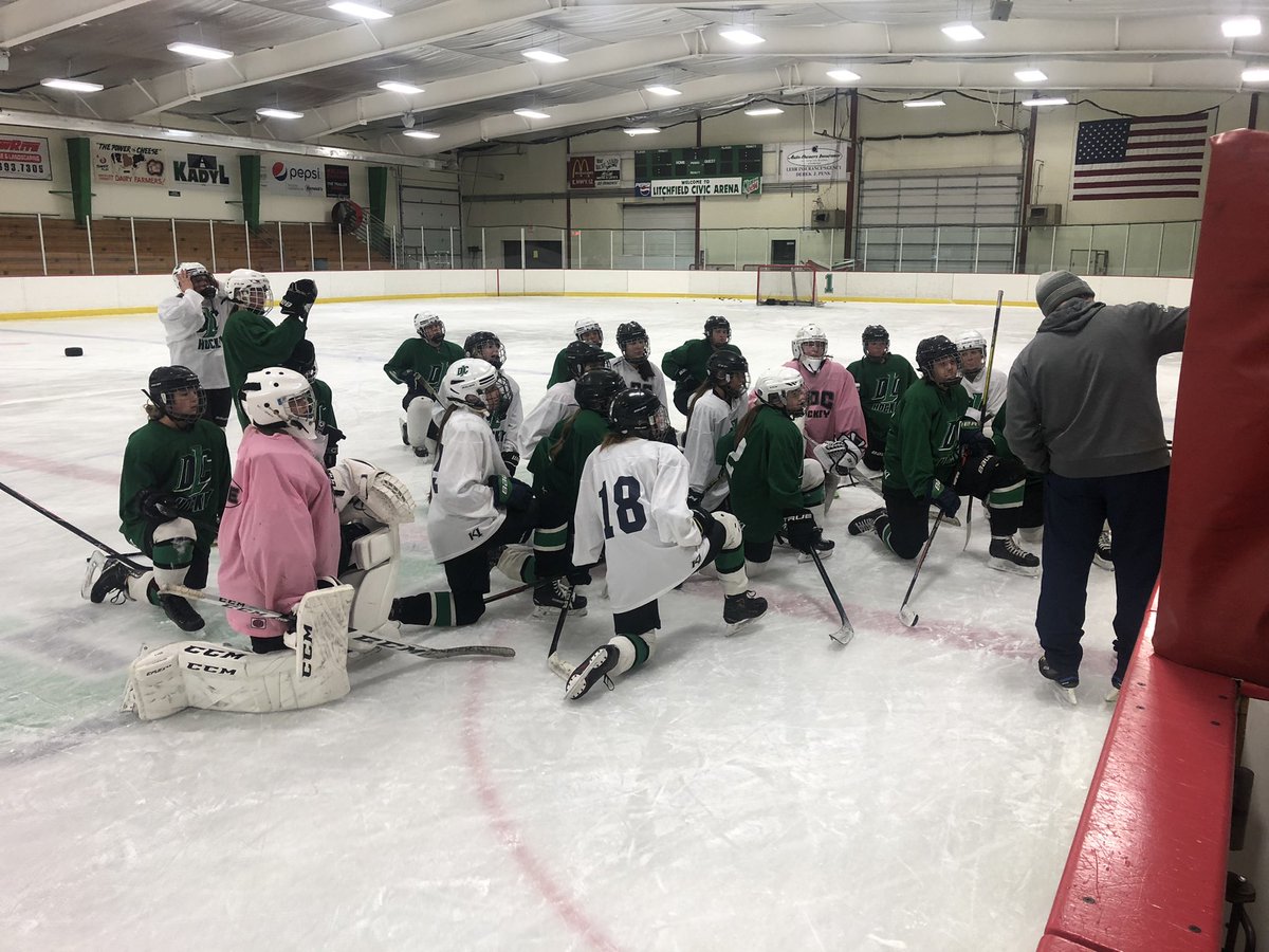 The <a href="/LDCGirlsHockey/">LDC Girls Hockey</a> have traded in their Fall tennis shoes for winter skates!  First game in 9 days!  <a href="/LitchSports/">LIR Sports</a> <a href="/FollowThePuck2/">FollowThePuck GIRLS</a> #golitch